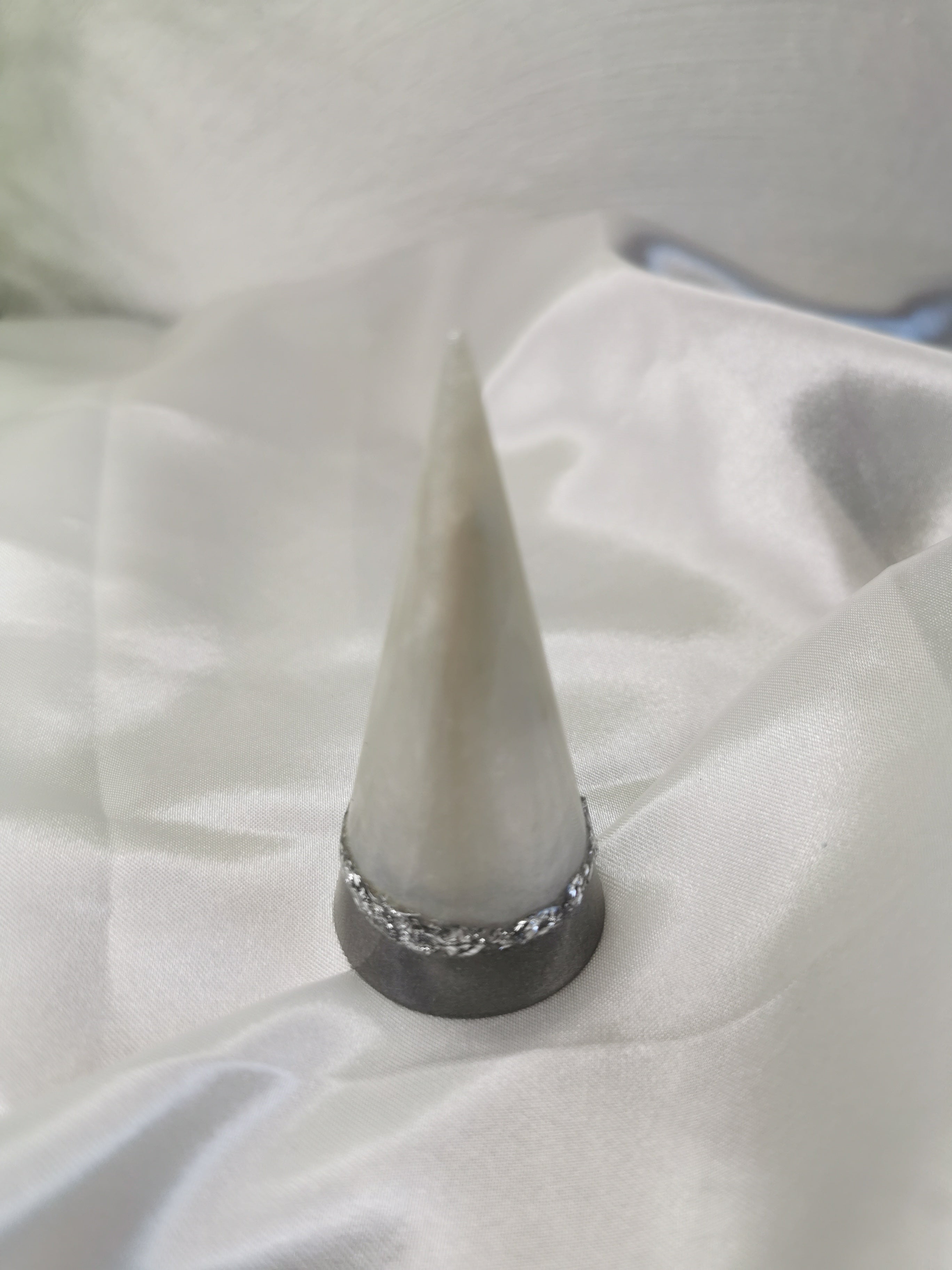 Support de bague blanc et Argent