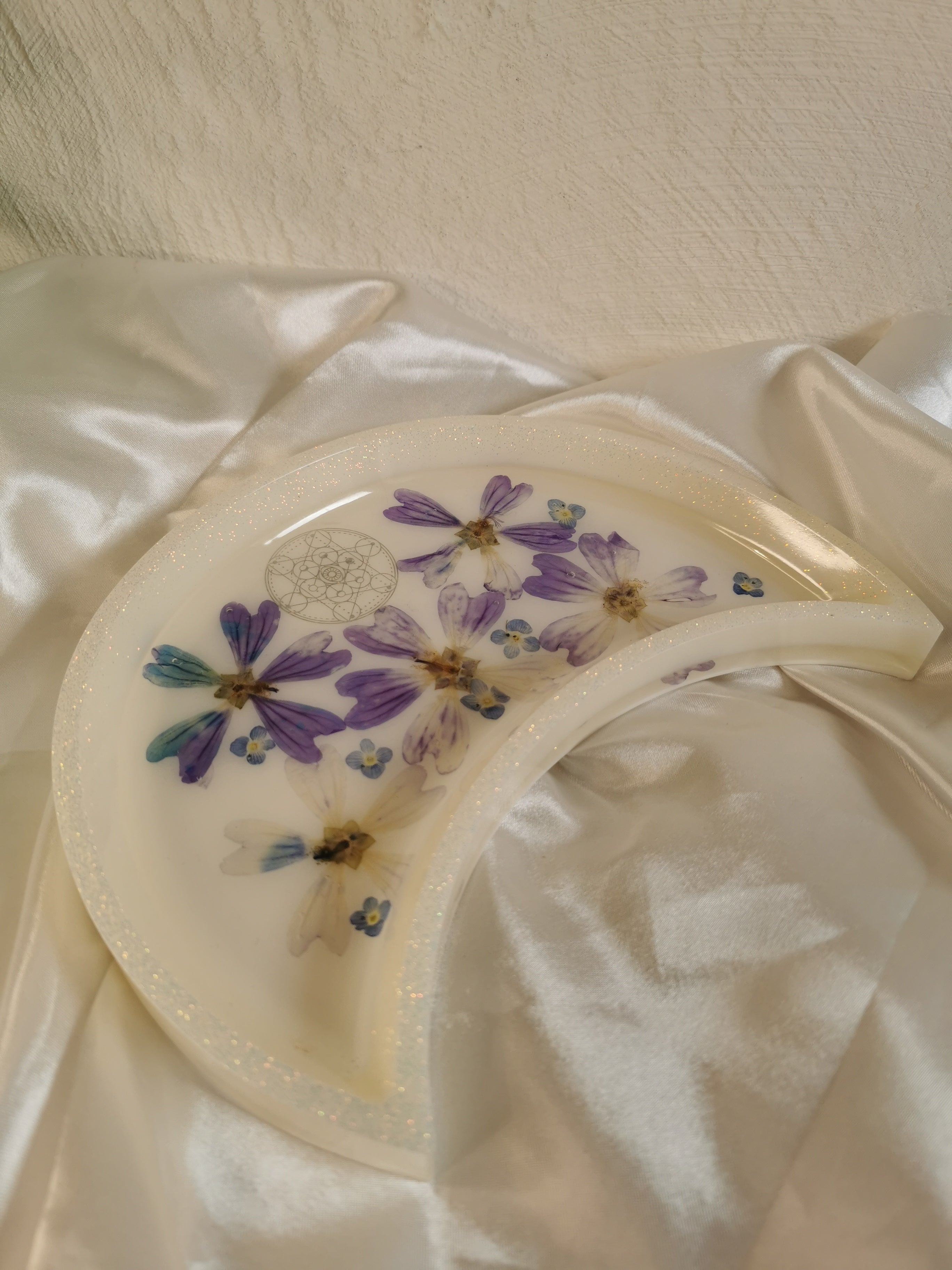 Vide poche demi lune, fleurs naturelles et metatron