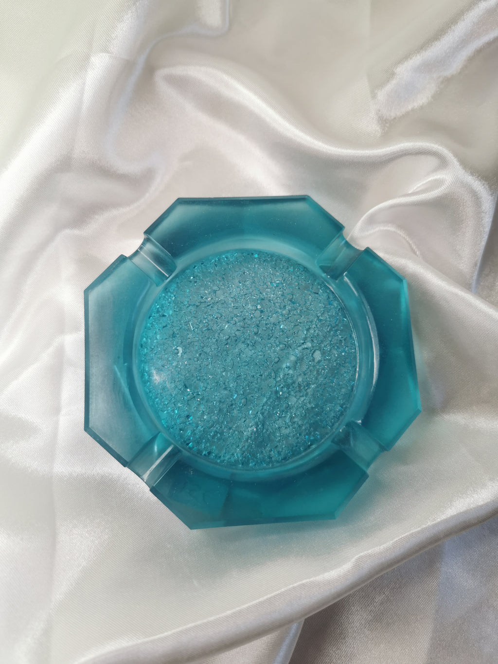 Cendrier bleu effet cristaux