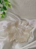 Vide poche feuille d'érable blanc nacré
