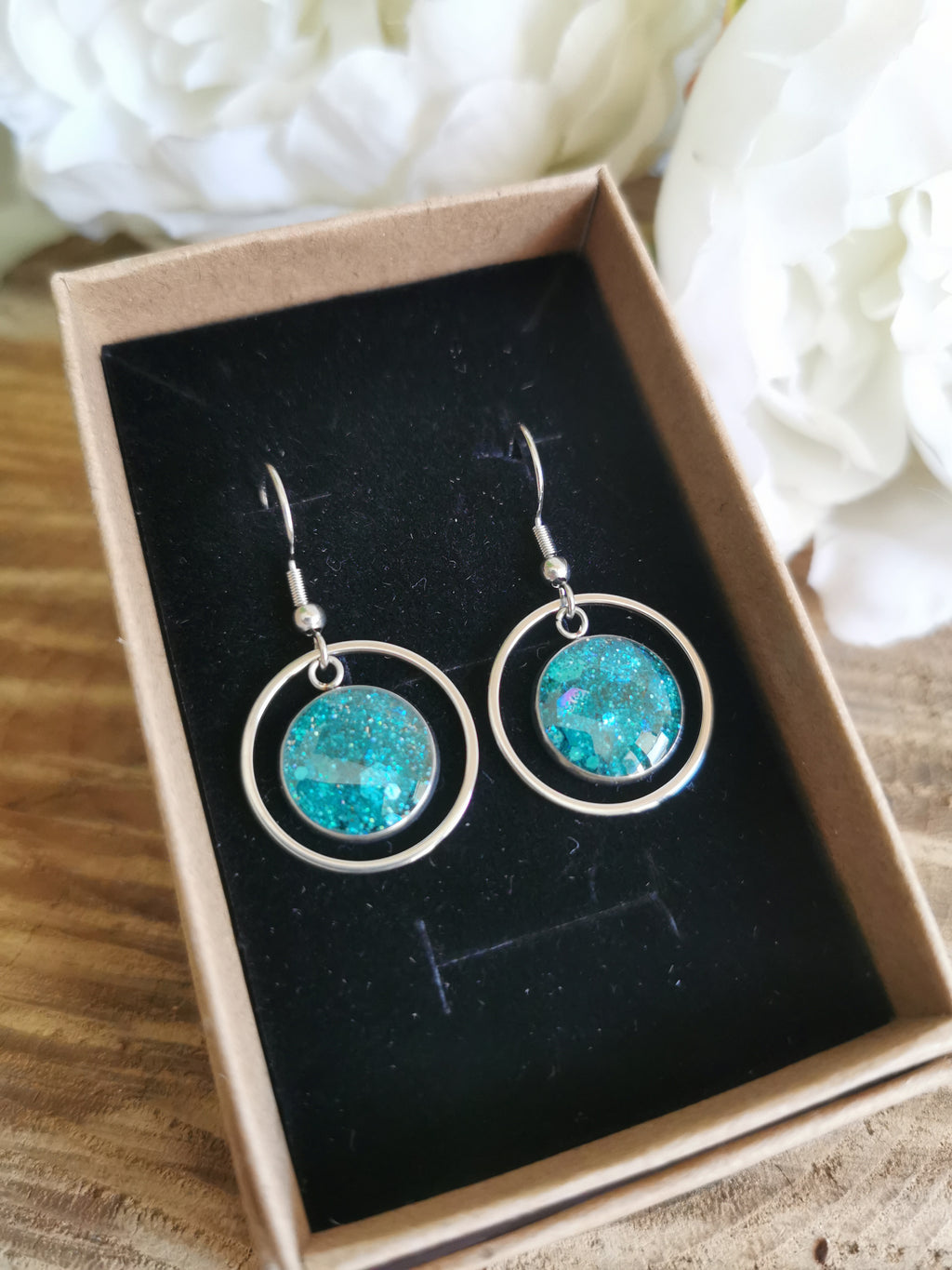 Boucles d'oreilles cercle bleu paillettes