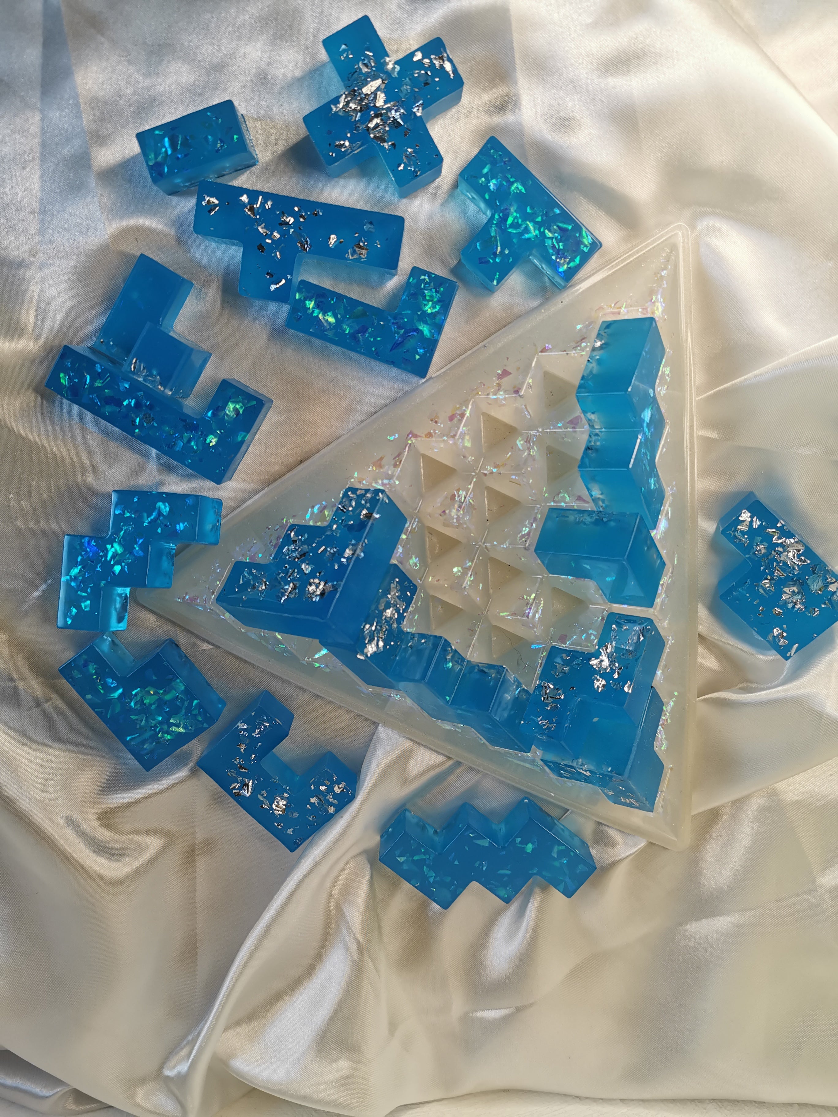 Casse tête pyramide bleu Phosphorescent