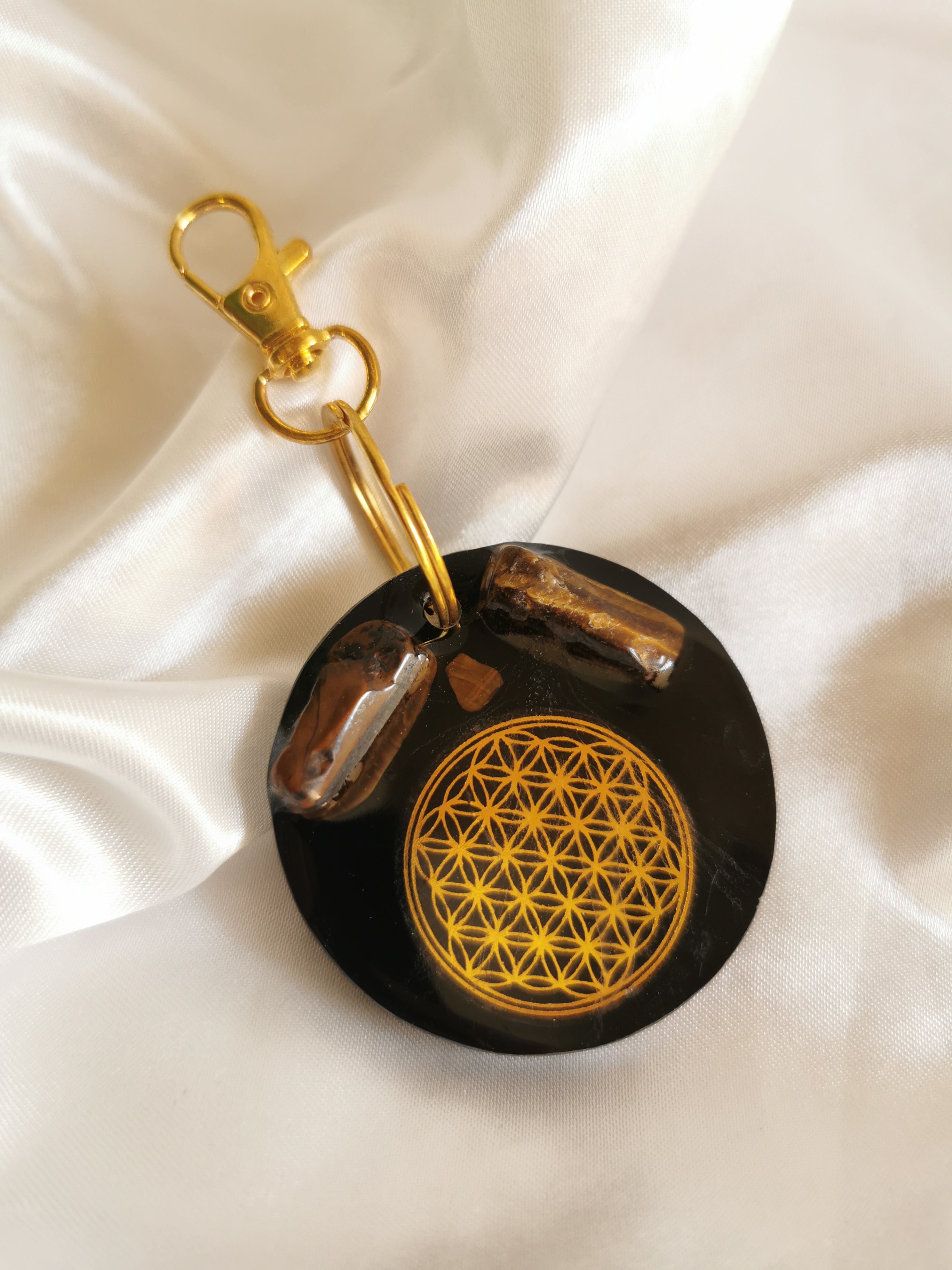 Porte clefs pierres d'Œil de tigre et fleur de vie