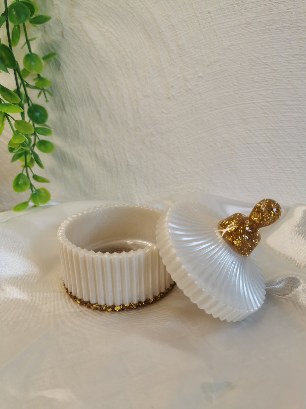 Boîte blanc et Or
