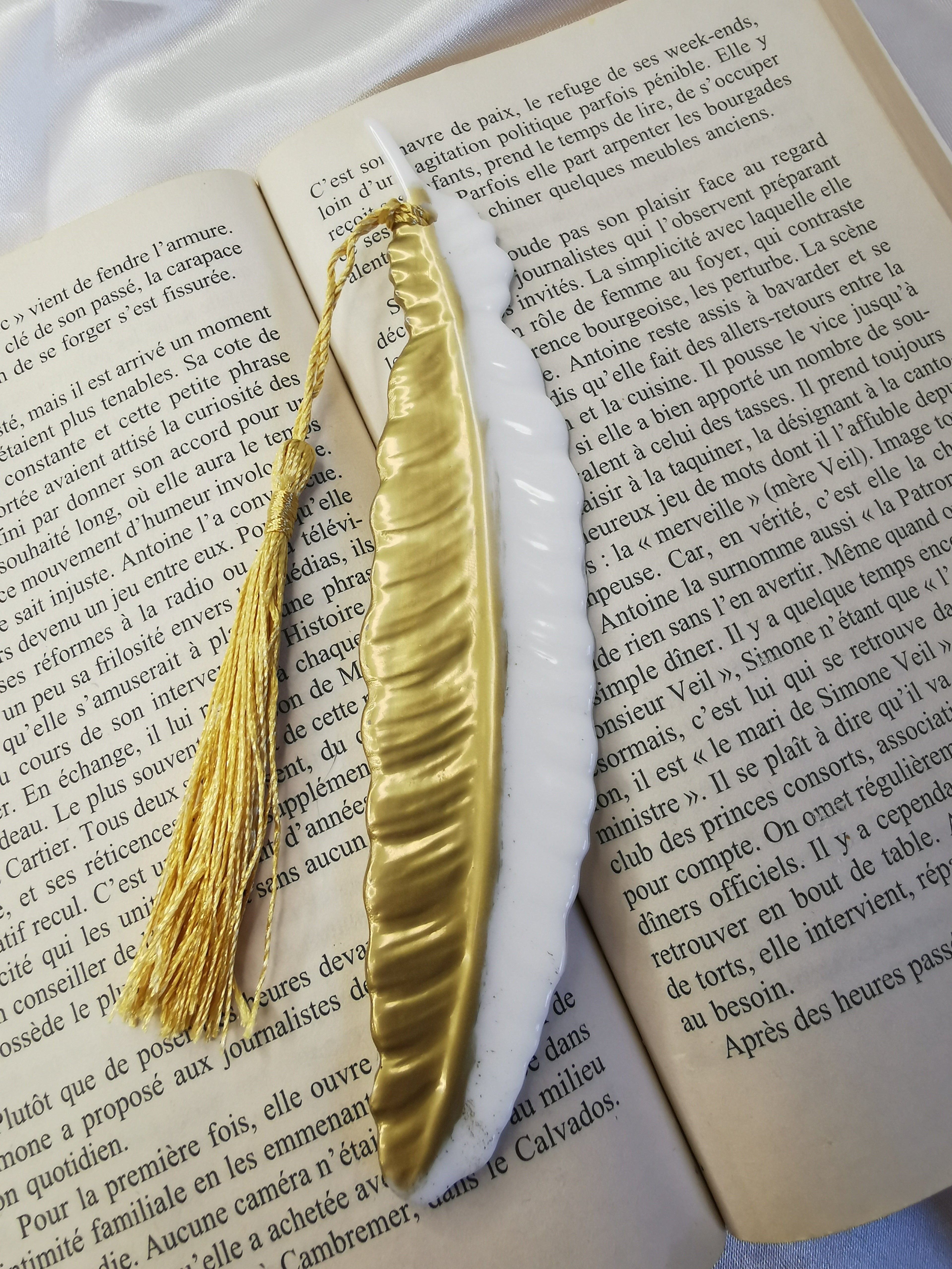 Marque pages Plume blanc et Or
