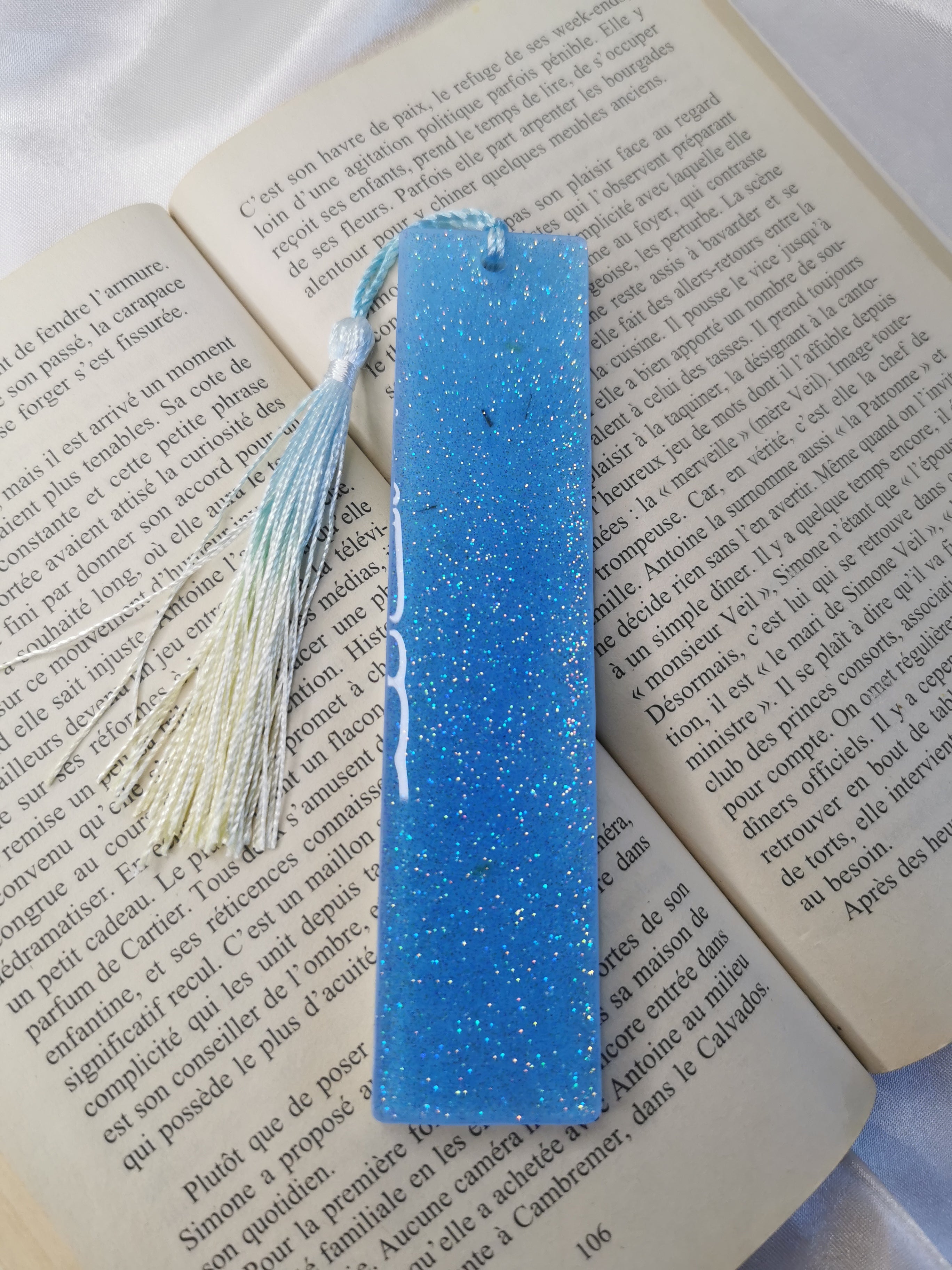 Marque pages bleu paillette